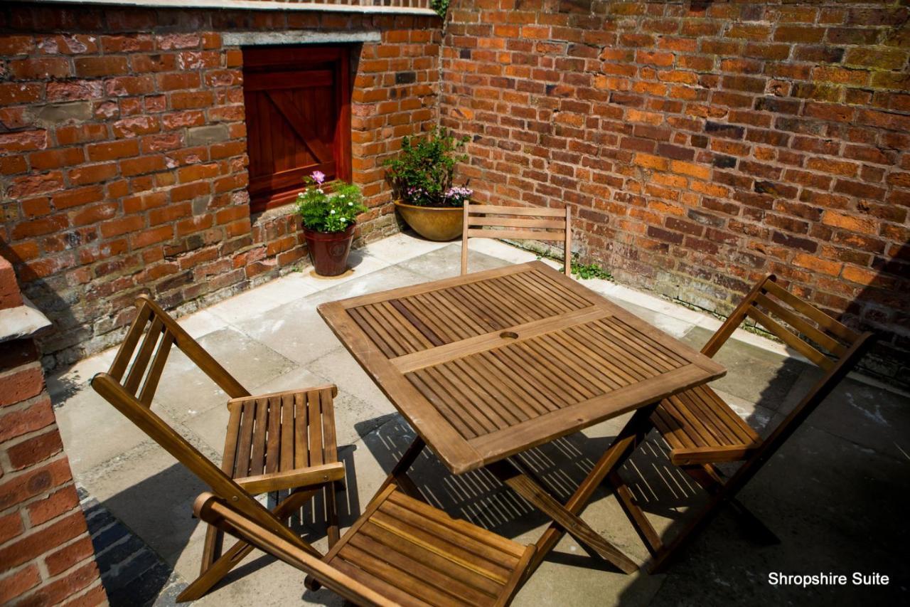 The Golden Lion Inn Bridgnorth Extérieur photo